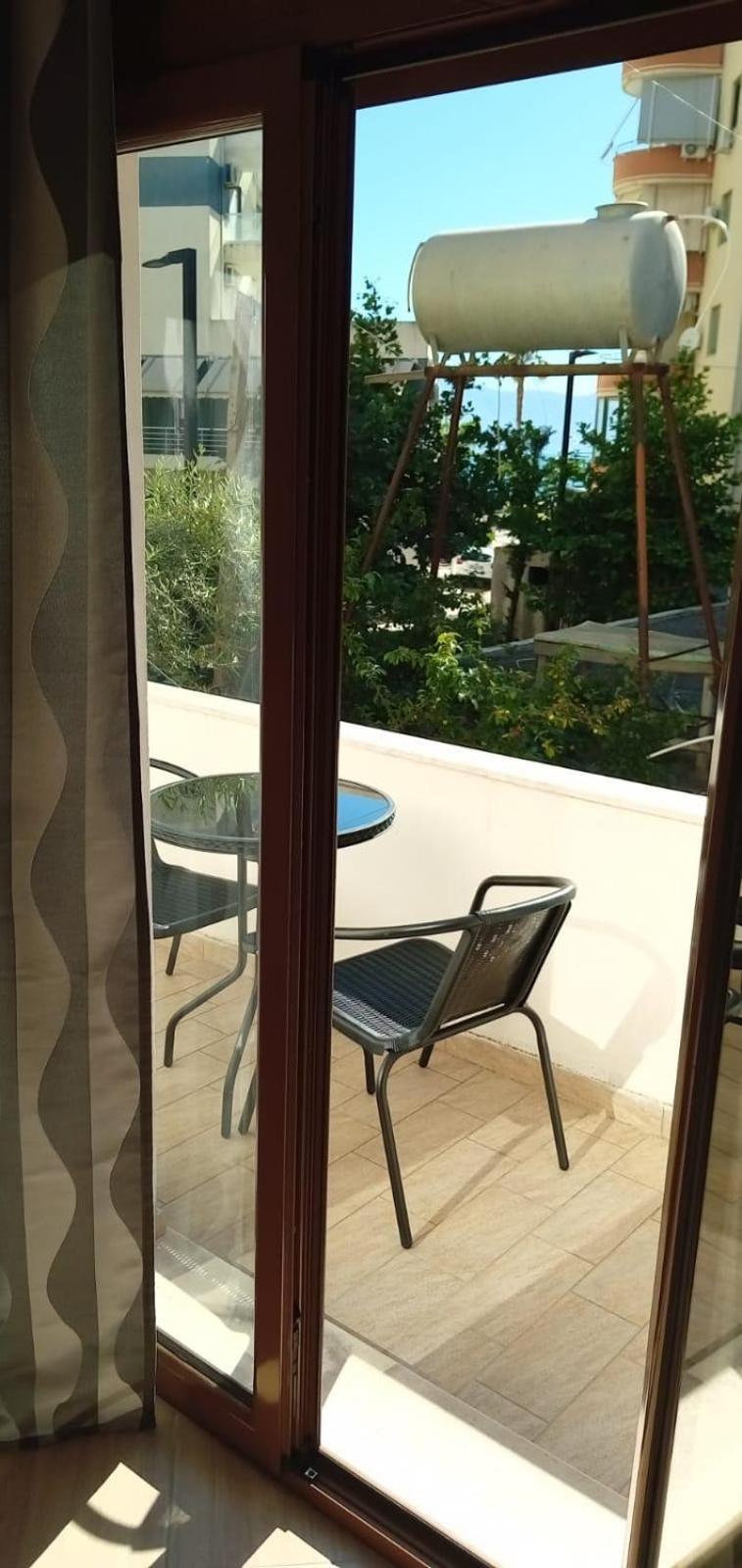 Vlora Villa Luaran gambar