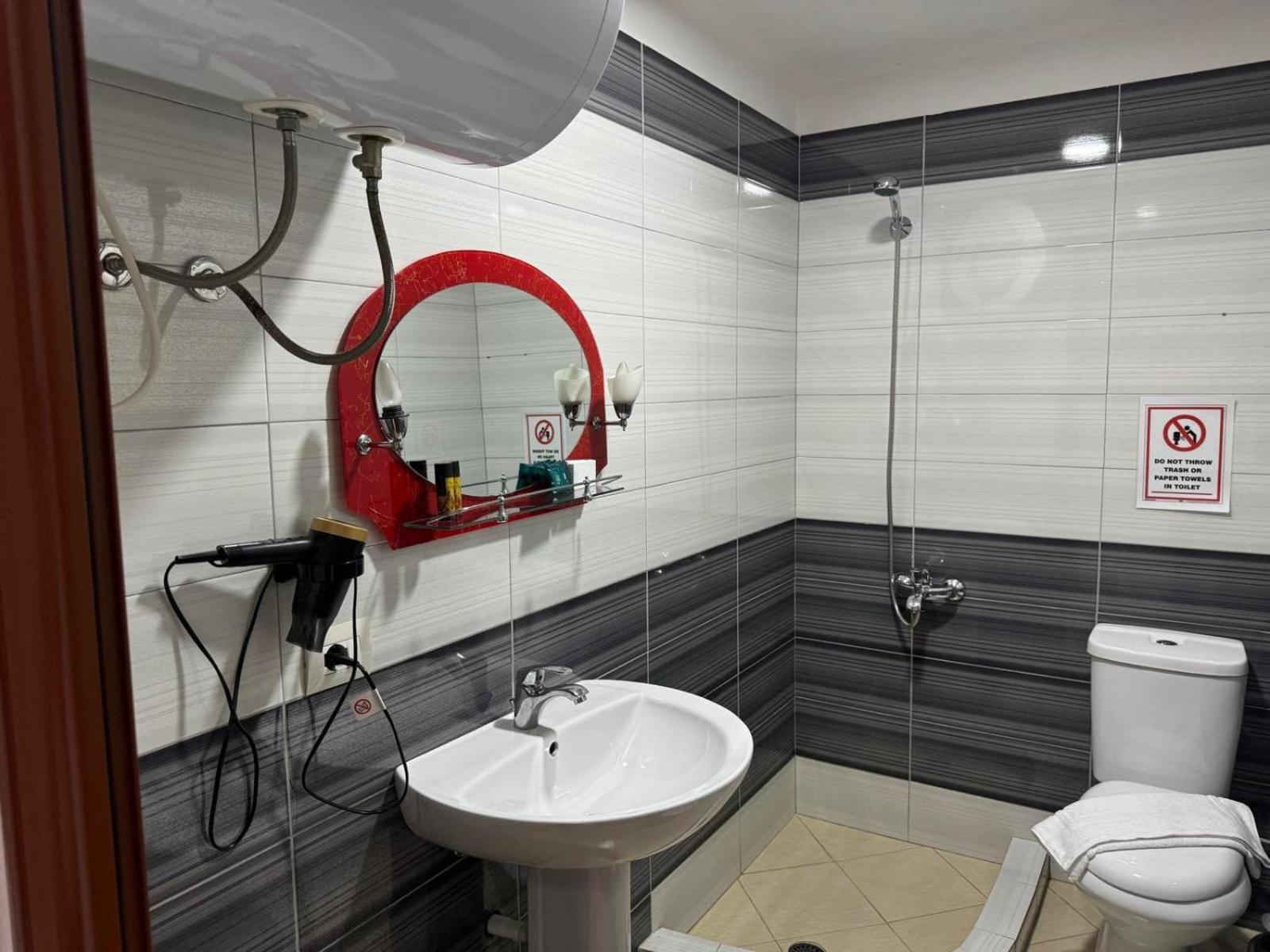 Vlora Villa Luaran gambar