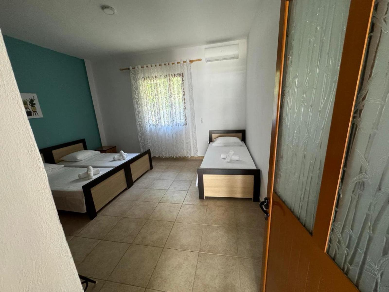 Vlora Villa Luaran gambar