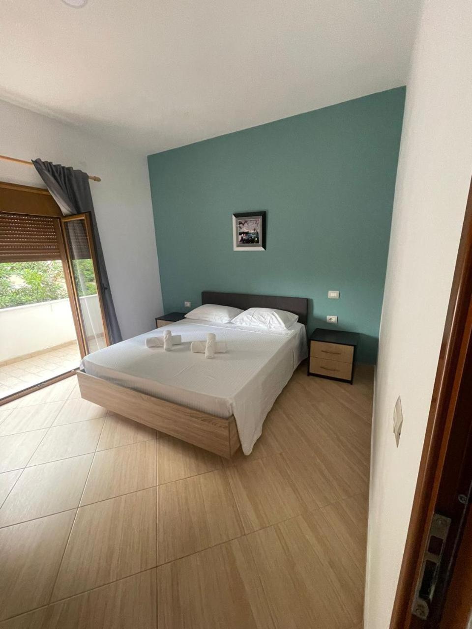 Vlora Villa Luaran gambar